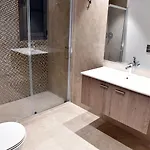 Baz Tower 4*
