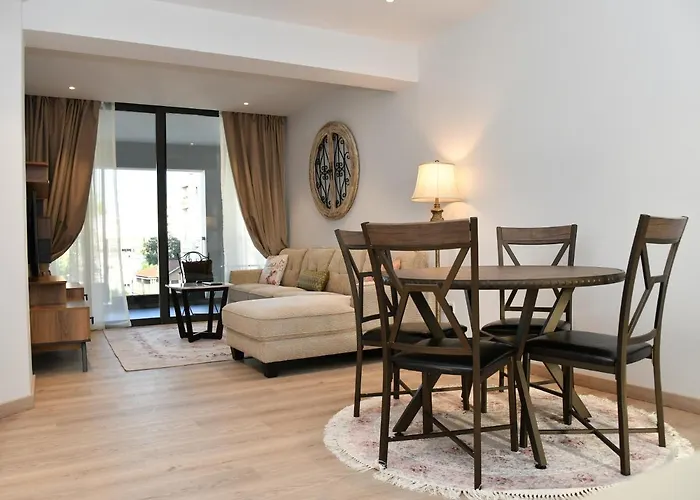 Ξενοδοχείο με διαμερίσματα Baz Tower Λευκωσία