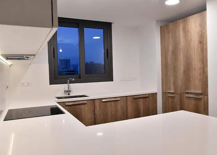 Ξενοδοχείο με διαμερίσματα Baz Tower Λευκωσία