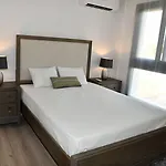 Baz Tower Ξενοδοχείο με διαμερίσματα 4*