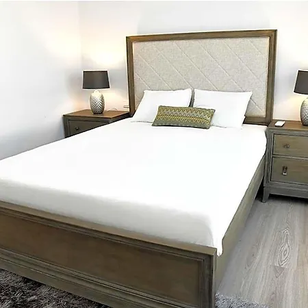 Aparthotel Baz Tower Nicosia