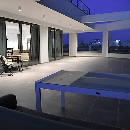Baz Tower Aparthotel 4*