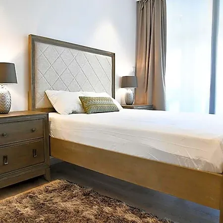 Aparthotel Baz Tower 4*