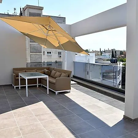 Aparthotel Baz Tower Nicosia