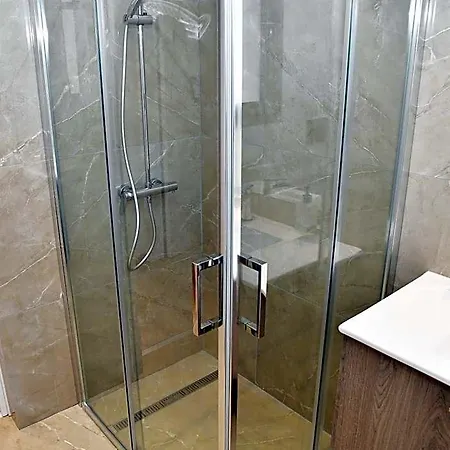 Baz Tower