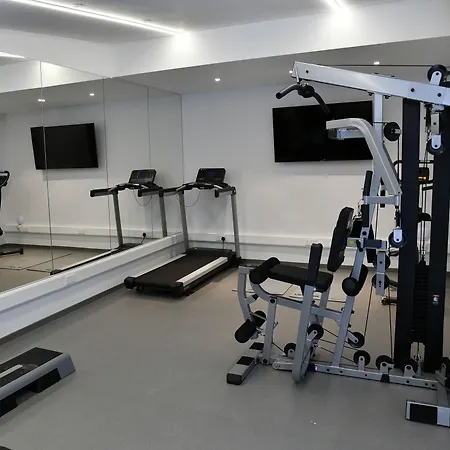Baz Tower 4* Nicosia