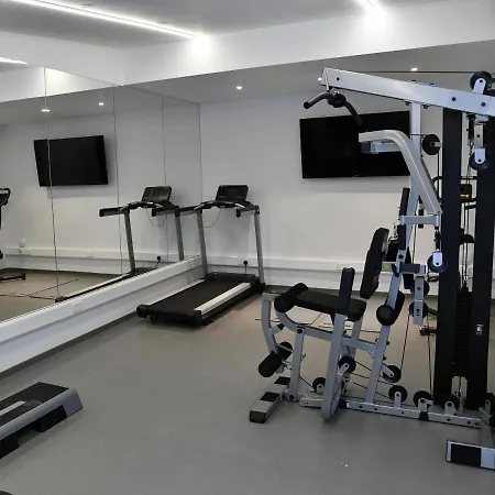 Aparthotel Baz Tower