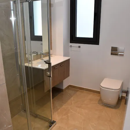 Aparthotel Baz Tower 4*